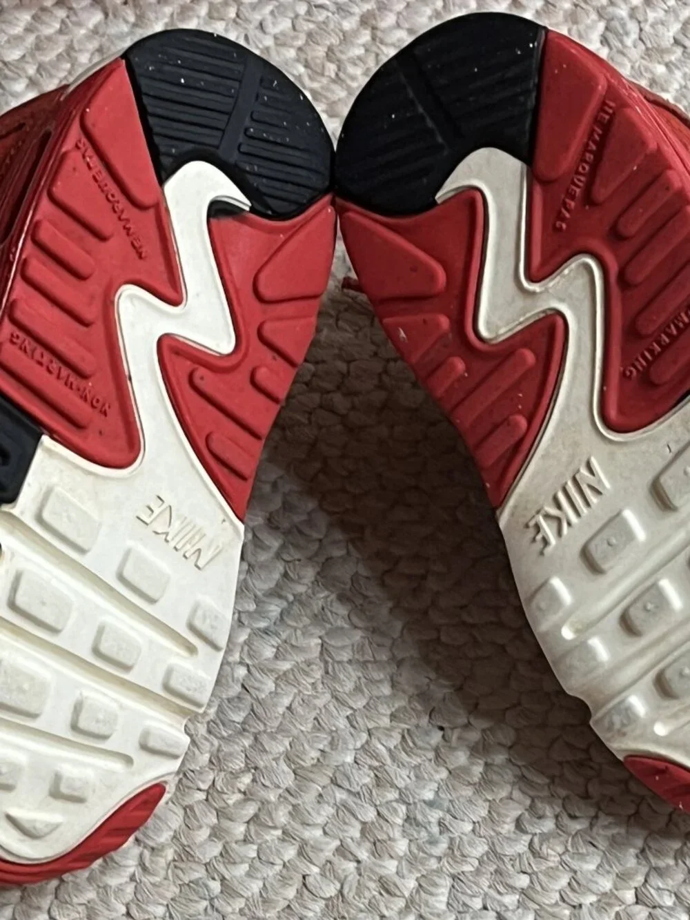 NIKE Air Max 90 Toddler Boy's Size 8C Sesame Red Black Boxed Sneakers CD6868-200